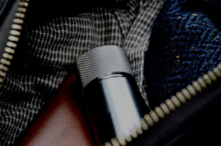 Projects: Hip Flask - WINGBACK