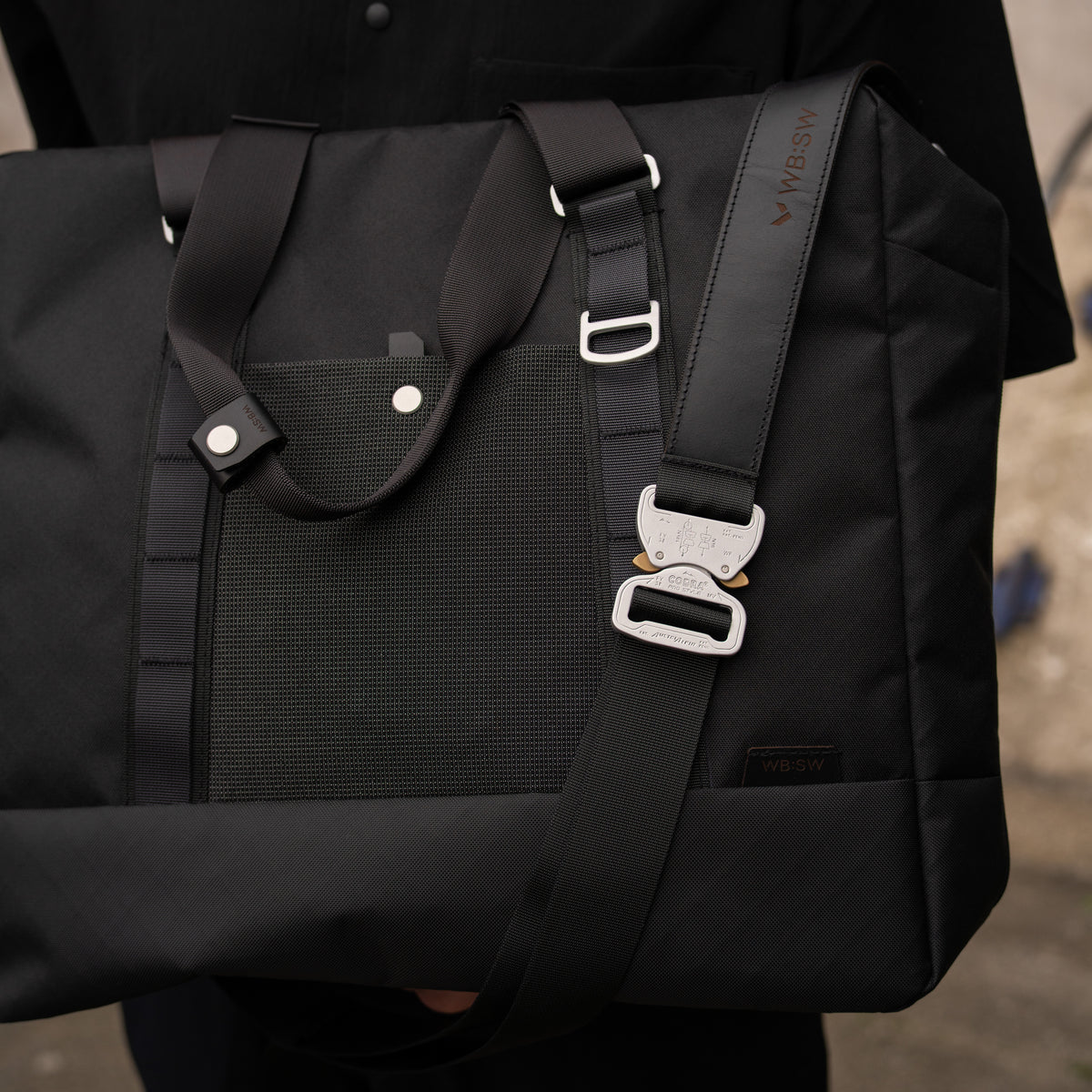 Tote003 by Wingback