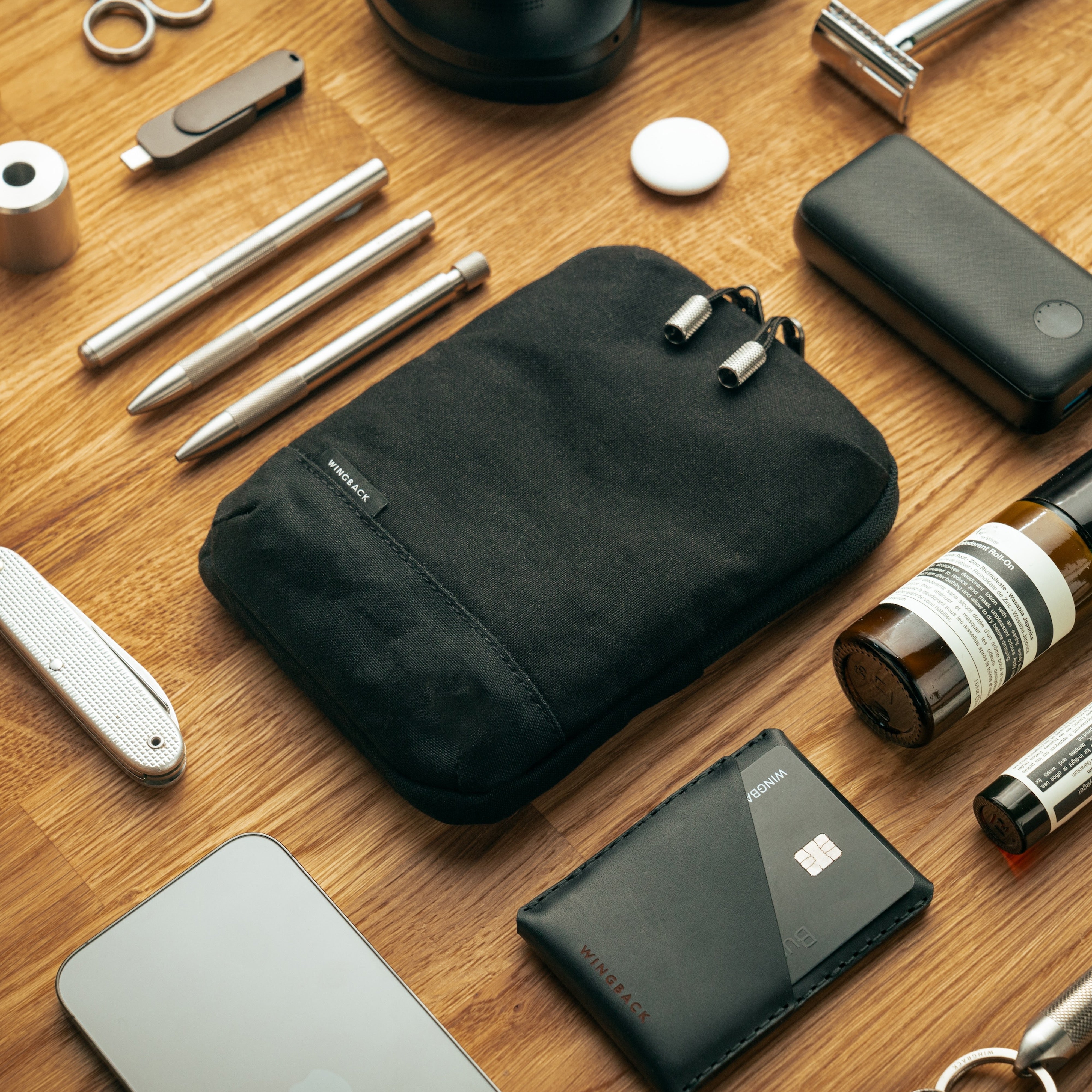 Everyday Pouch 1L Flatlay