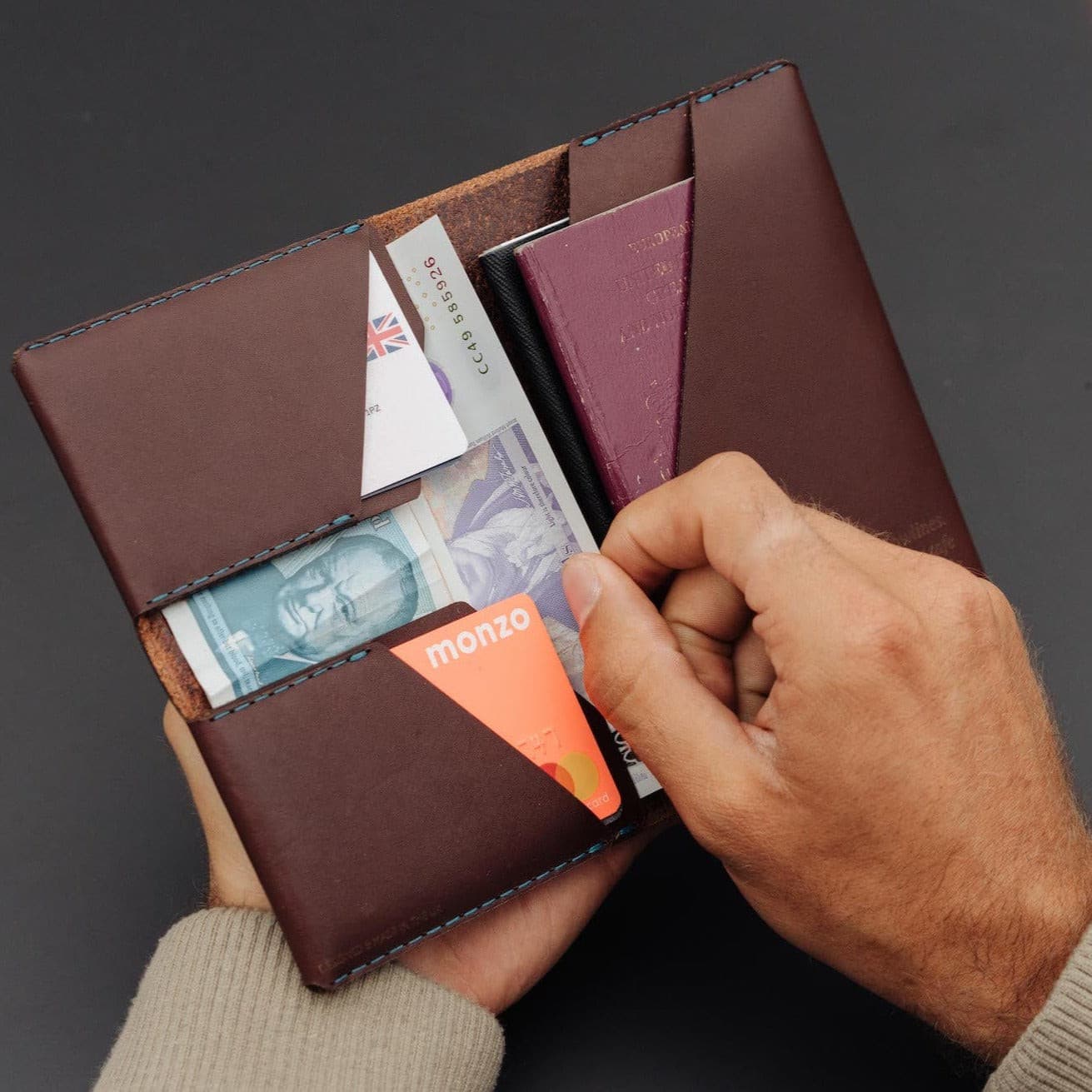 Winston Travel Wallet - Chestnut