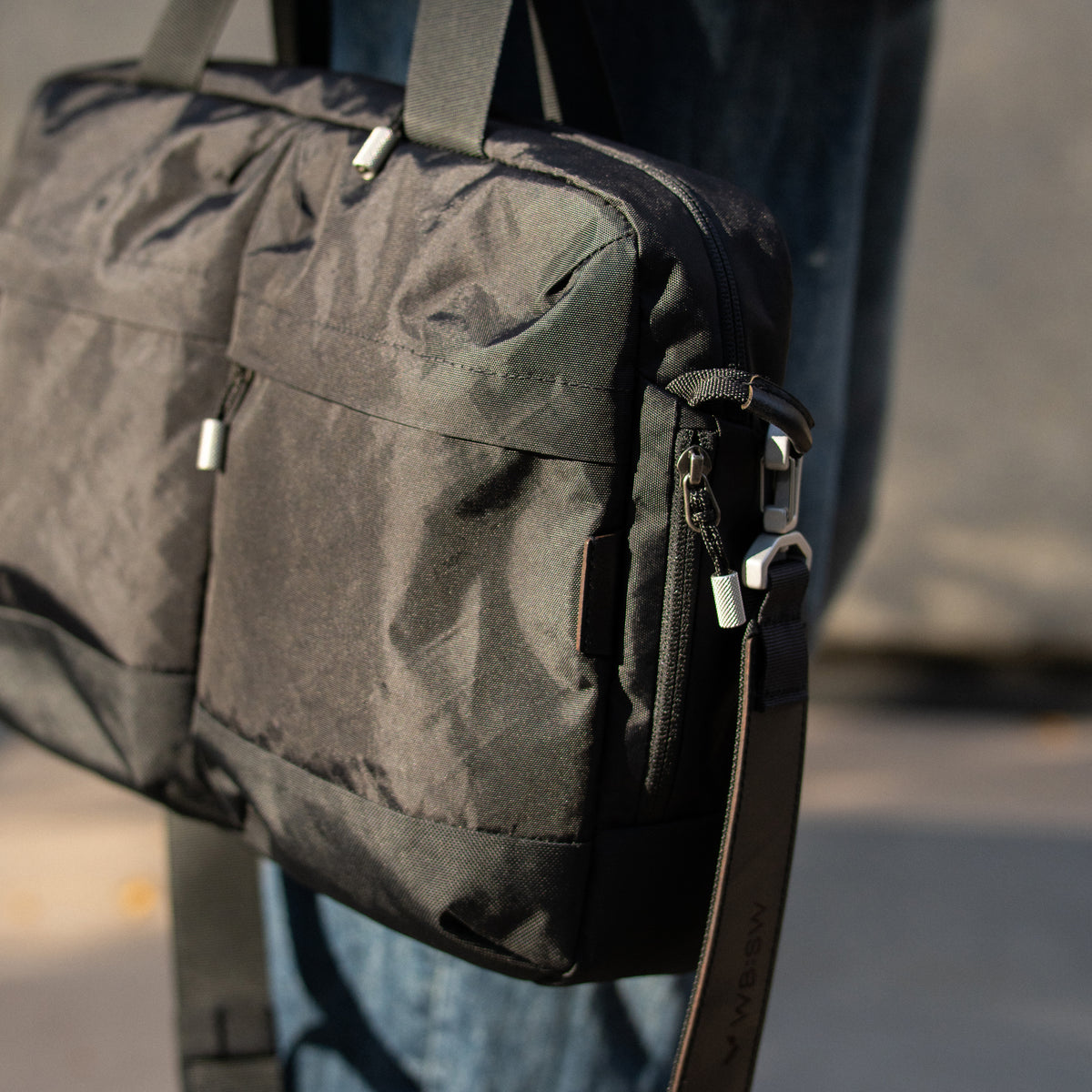 Messenger 001 by Wingback