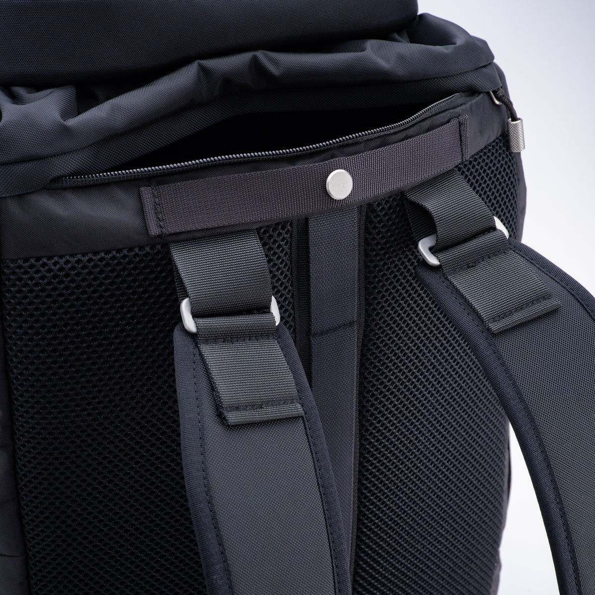 Rolltop 001 by Wingback
