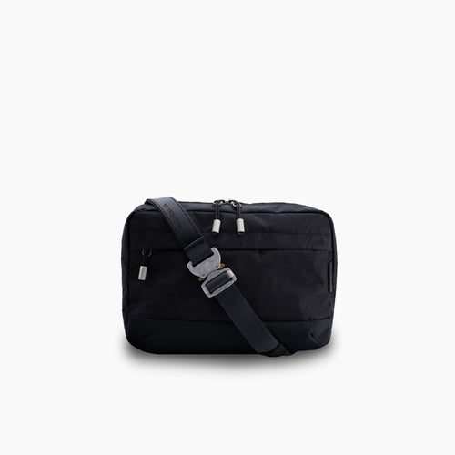 Wingback Sling 001 crossbody bag in black